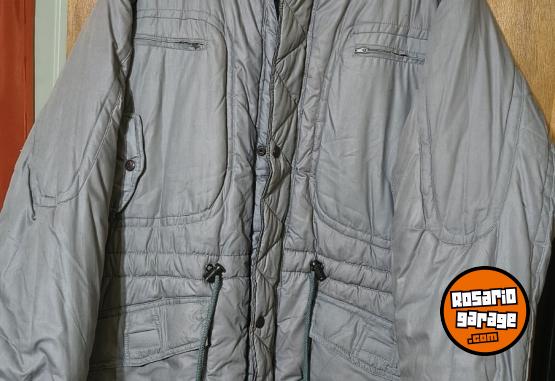 Indumentaria - Campera de abrigo reversible e impermeable - En Venta