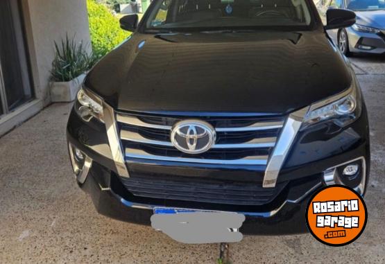 Camionetas - Toyota Hilux Sw4 2.8 SRX 177cv 4 2020 Diesel 115000Km - En Venta