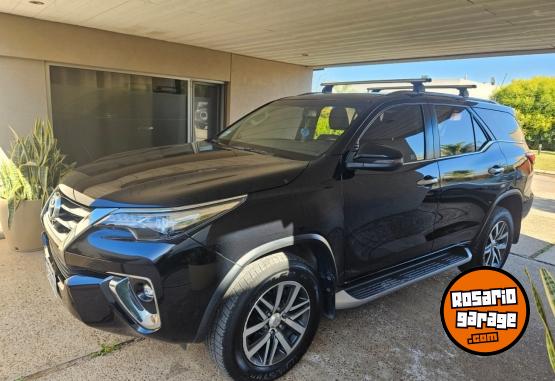 Camionetas - Toyota Hilux Sw4 2.8 SRX 177cv 4 2020 Diesel 115000Km - En Venta