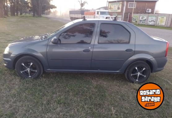 Autos - Renault Logan 2013 GNC 165000Km - En Venta