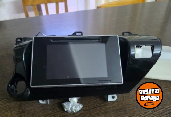 Accesorios para Autos - Estereo Toyota Hilux 2018 - En Venta