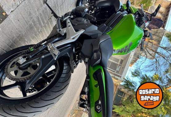 Motos - Kawasaki ER6N 2014 Nafta 19900Km - En Venta