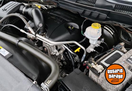 Camionetas - RAM 1500 Laramie 5.7L V8 Hemi 2019 Nafta 68800Km - En Venta