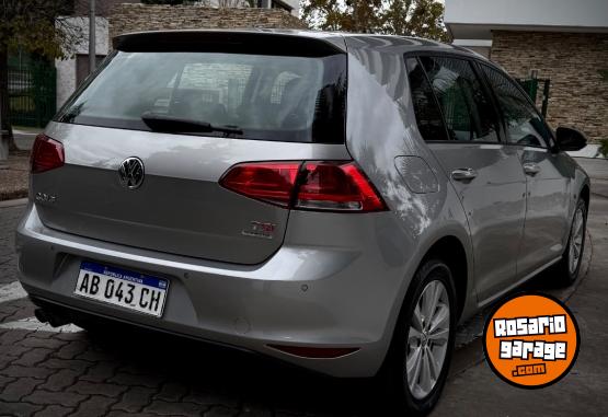 Autos - Volkswagen GOLF TSI 2017 Nafta 130000Km - En Venta