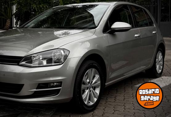 Autos - Volkswagen GOLF TSI 2017 Nafta 130000Km - En Venta