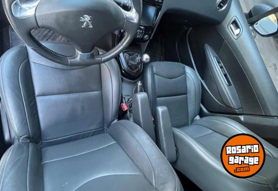 Autos - Peugeot 308 2018 Diesel 125000Km - En Venta