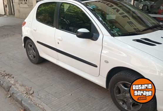 Autos - Peugeot 206 2005 Nafta 170000Km - En Venta