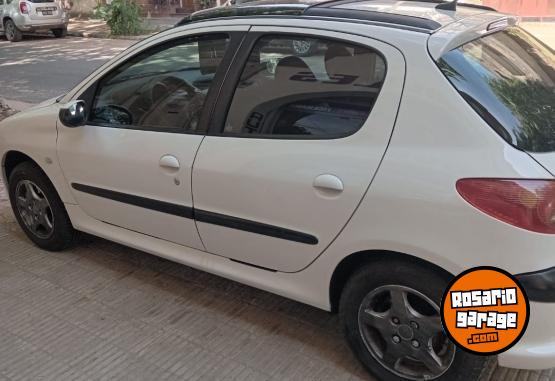 Autos - Peugeot 206 2005 Nafta 170000Km - En Venta