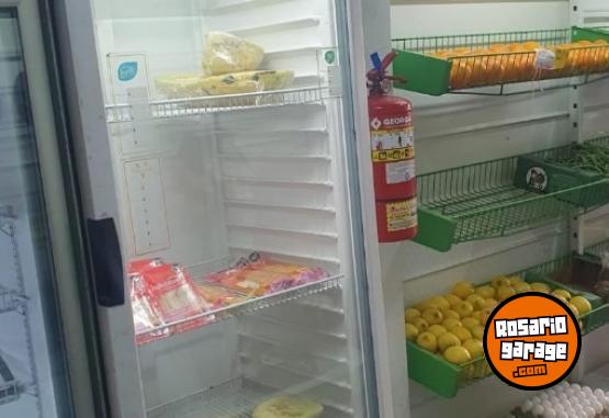 Otros - Heladera Exhibidora Vertical 1Puerta Inelro 470L - En Venta