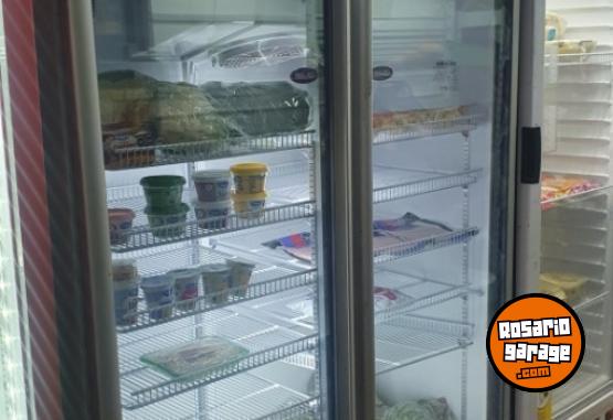 Otros - Heladera Exhibidora Vertical Inelro 2 Puertas 980 litros - En Venta