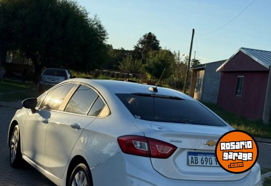 Autos - Chevrolet Cruze lt 2017 Nafta 105000Km - En Venta