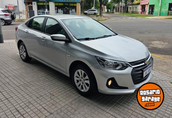 Autos - Chevrolet ONIX PLUS LT TECH ON STAR 2018 Nafta 90000Km - En Venta