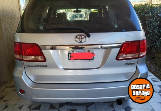 Camionetas - Toyota HILUX SW4 4X4 SRV 3.0 2007 Diesel 186000Km - En Venta