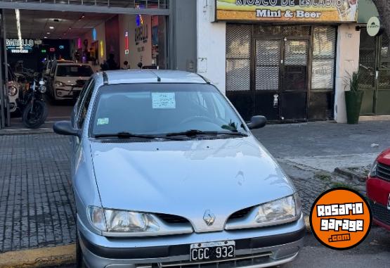Autos - Renault Megane 1998 Nafta 160000Km - En Venta