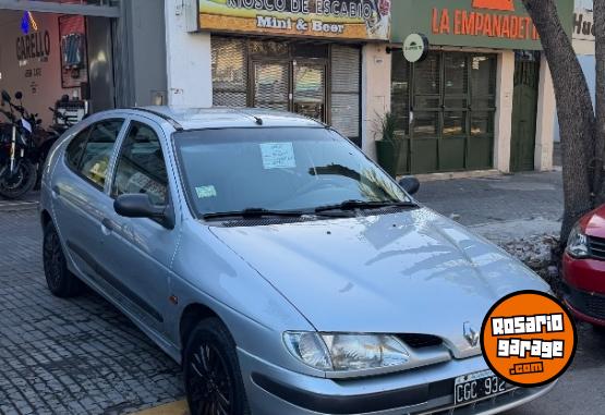Autos - Renault Megane 1998 Nafta 160000Km - En Venta