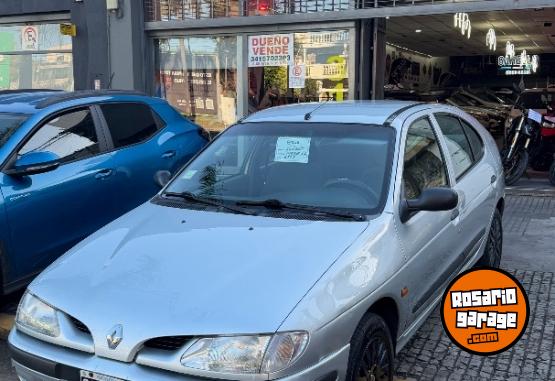 Autos - Renault Megane 1998 Nafta 160000Km - En Venta