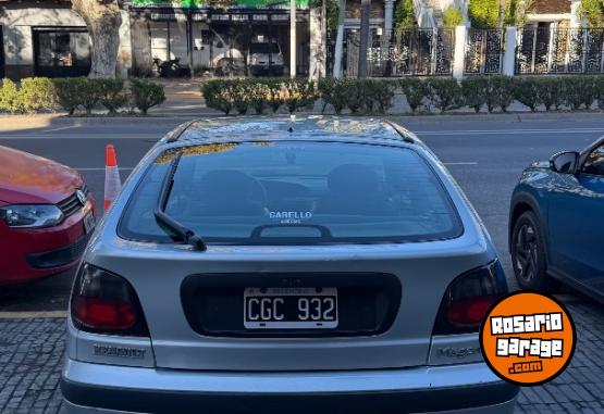Autos - Renault Megane 1998 Nafta 160000Km - En Venta