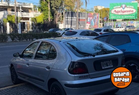 Autos - Renault Megane 1998 Nafta 160000Km - En Venta