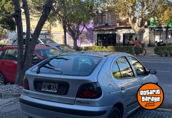 Autos - Renault Megane 1998 Nafta 160000Km - En Venta