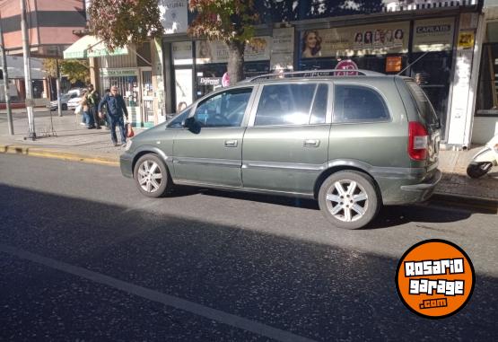 Utilitarios - Chevrolet Zafira gls 2010 2010 GNC 257000Km - En Venta