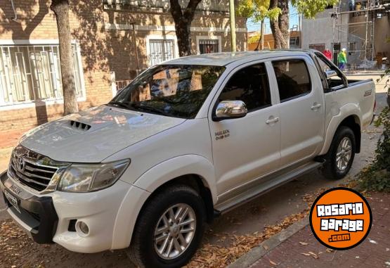 Autos - Toyota hillux 2013 Nafta 257000Km - En Venta