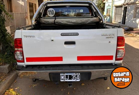 Autos - Toyota hillux 2013 Nafta 257000Km - En Venta