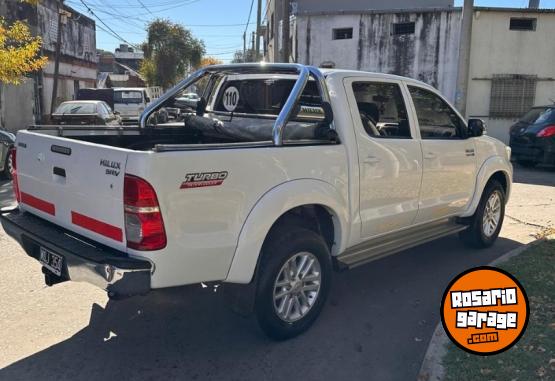 Autos - Toyota hillux 2013 Nafta 257000Km - En Venta