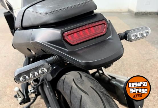 Motos - Benelli Leoncino 250 2022 Nafta 7600Km - En Venta