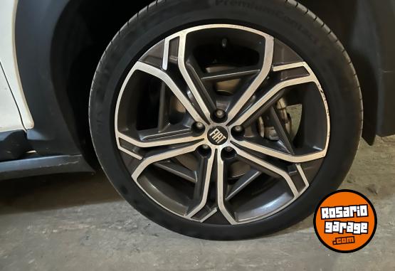 Autos - Fiat FASTBACK 2025 Nafta 4500Km - En Venta