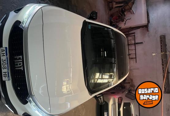 Autos - Fiat FASTBACK 2025 Nafta 4500Km - En Venta