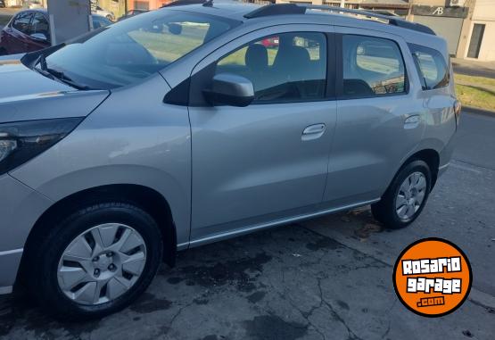 Autos - Chevrolet Spin 2016 Nafta 97000Km - En Venta