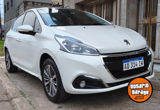 Autos - Peugeot 208 Feline 2018 Nafta 60000Km - En Venta