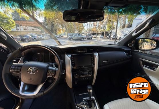 Camionetas - Toyota SW4 diamond 2022 Diesel 52600Km - En Venta