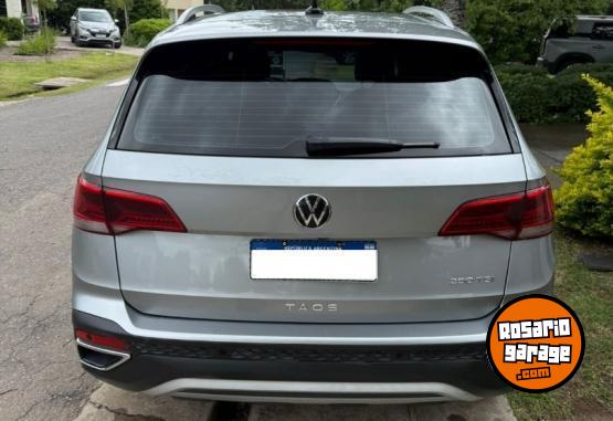 Autos - Volkswagen Taos Highline 2023 Nafta 36000Km - En Venta