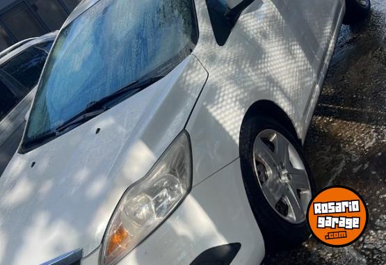 Autos - Ford Focus 2010 Nafta 172000Km - En Venta