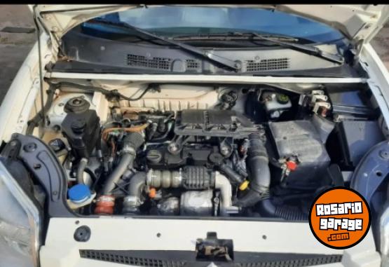 Utilitarios - Citroen BERLINGO FURGON HDI 2015 Diesel 230000Km - En Venta