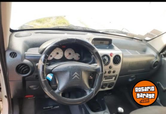 Utilitarios - Citroen BERLINGO FURGON HDI 2015 Diesel 230000Km - En Venta