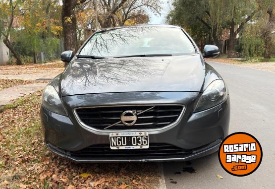 Autos - Volvo V40 T4 Luxury 2013 Nafta 150560Km - En Venta