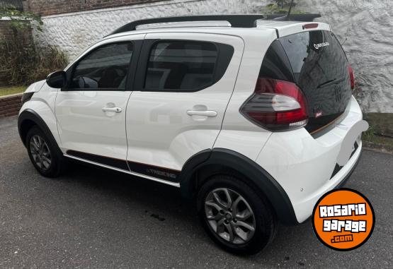 Autos - Fiat Mobi Trekking 2025 Nafta 13000Km - En Venta