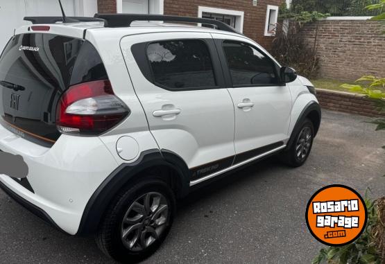 Autos - Fiat Mobi Trekking 2025 Nafta 13000Km - En Venta