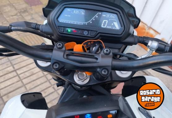 Motos - Bajaj Dominar 400 2017 Nafta 63000Km - En Venta