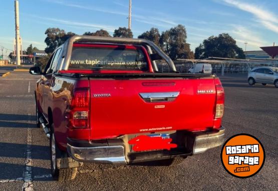 Camionetas - Toyota Hilux 2016 Diesel 110000Km - En Venta