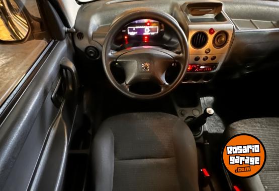Utilitarios - Peugeot Partner 2021 Diesel 125000Km - En Venta