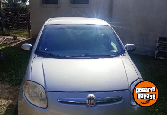 Autos - Fiat essence 1.6 5 puertas 2014 Nafta 147000Km - En Venta