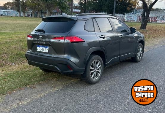 Autos - Toyota Corolla Cross 2.0 Xli Cvt 2022 Nafta 9000Km - En Venta