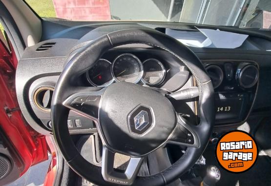 Utilitarios - Renault Kangoo 2024 Nafta 27000Km - En Venta