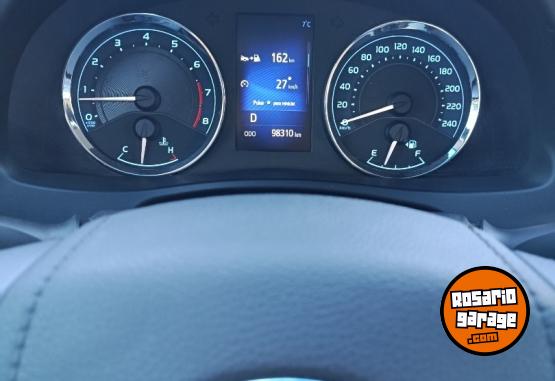 Autos - Toyota Corolla XEI 2017 Nafta 98450Km - En Venta