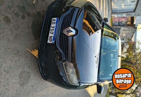 Autos - Renault Logan 2019 GNC 450000Km - En Venta