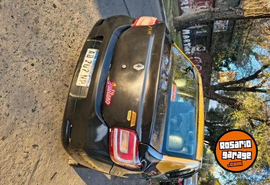 Autos - Renault Logan 2019 GNC 450000Km - En Venta