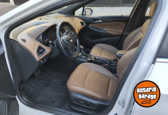 Autos - Chevrolet Cruze premier permuto 2022 Nafta 70000Km - En Venta